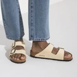 Birkenstock Arizona Nubuck Leather Desert Buck Almond 14 Birkenstock Arizona Nubuck Leather Desert Buck Almond -Sandal Style Shop 1018938 f closeup m