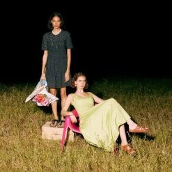 Birkenstock Gizeh Big Buckle Natural Leather Patent Black -Sandal Style Shop 1023779 detail 2